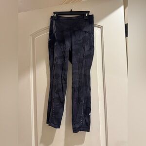 Lululemon Black Camouflage Leggings cop leggings sz 4